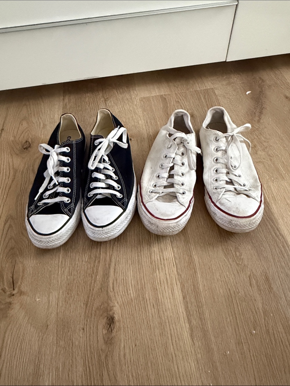 Converse women 9 BUNDLE Low Top Sneakers in Black and White as seen